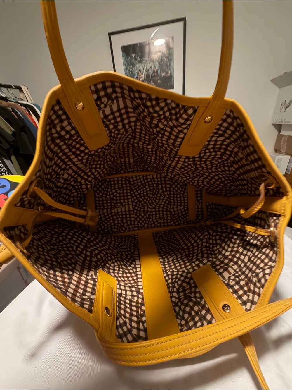 MCM Visetos Medium Liz Reversible Shopper Tote Cognac Yellow - Picture 3 of 8